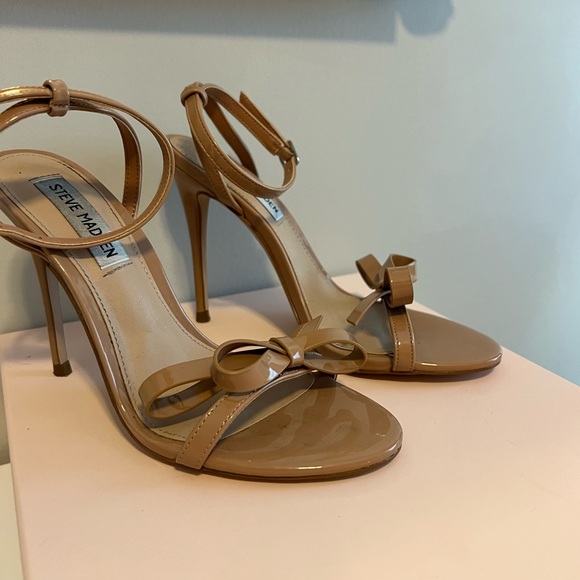Nude Steve Madden Heels with Bow Detail-Size 6 - Picture 2 of 5